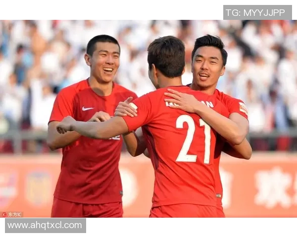 权健与上港2018年对决回顾：激情碰撞与战术较量的精彩瞬间